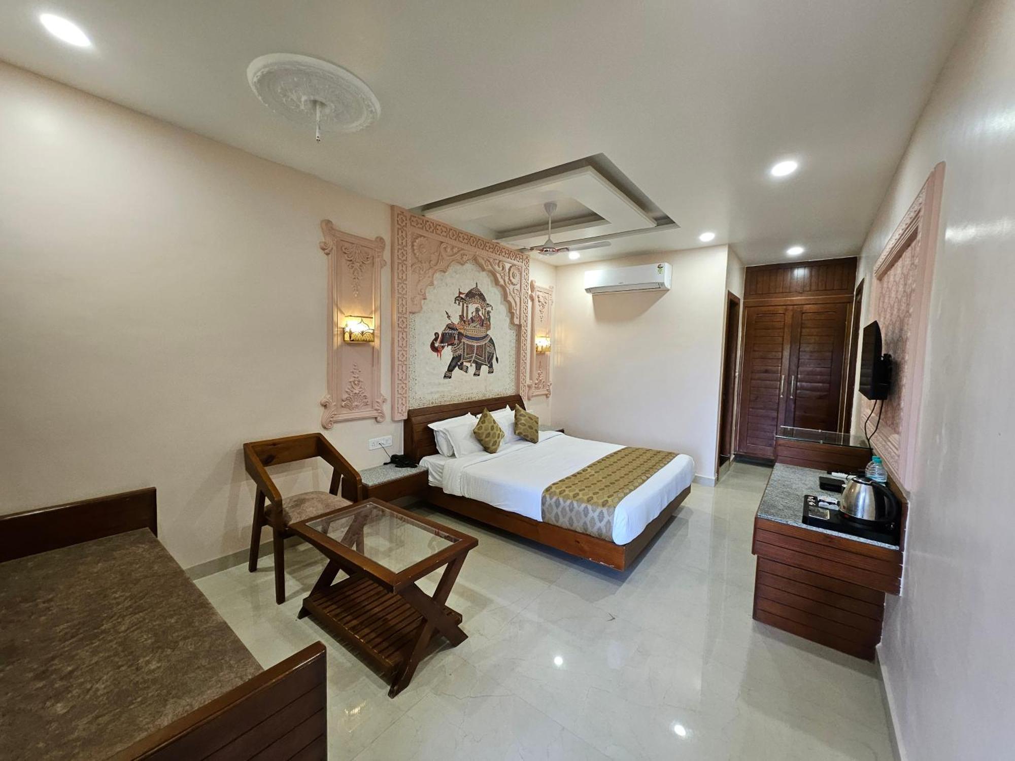 The Mewar Palace And Resort Shivpuri  Bagian luar foto